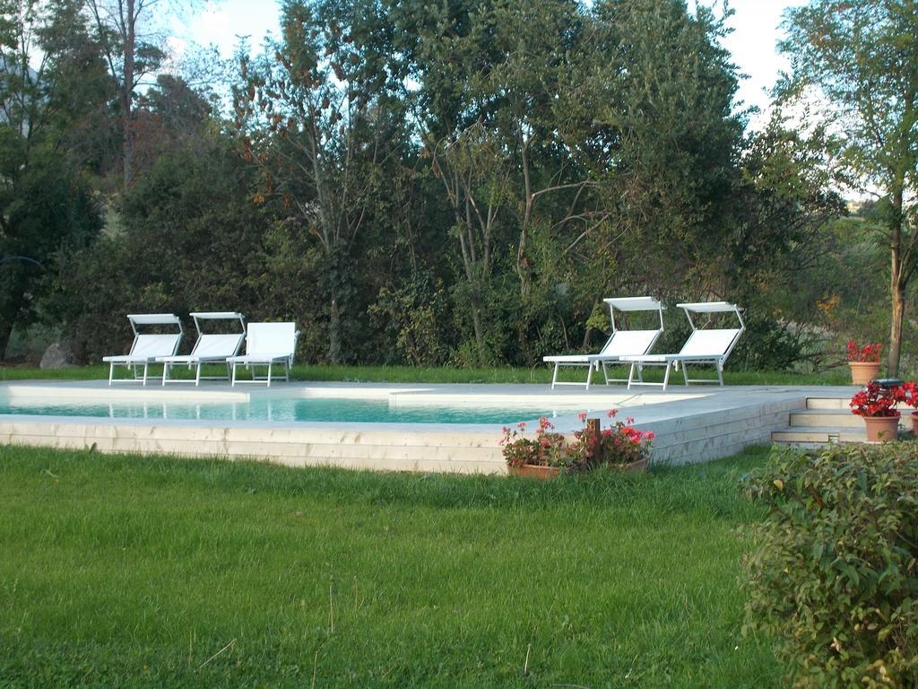 Country House "Locanda Le Querce" Affittacamere Frontino Esterno foto